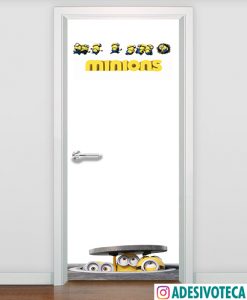 Adesivo Porta Minions no Bueiro