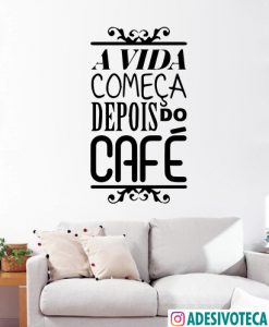 Adesivo Recortado Frase "A Vida começa..."
